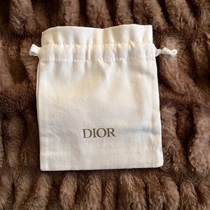 🎉BRAND NEW Dior pouch